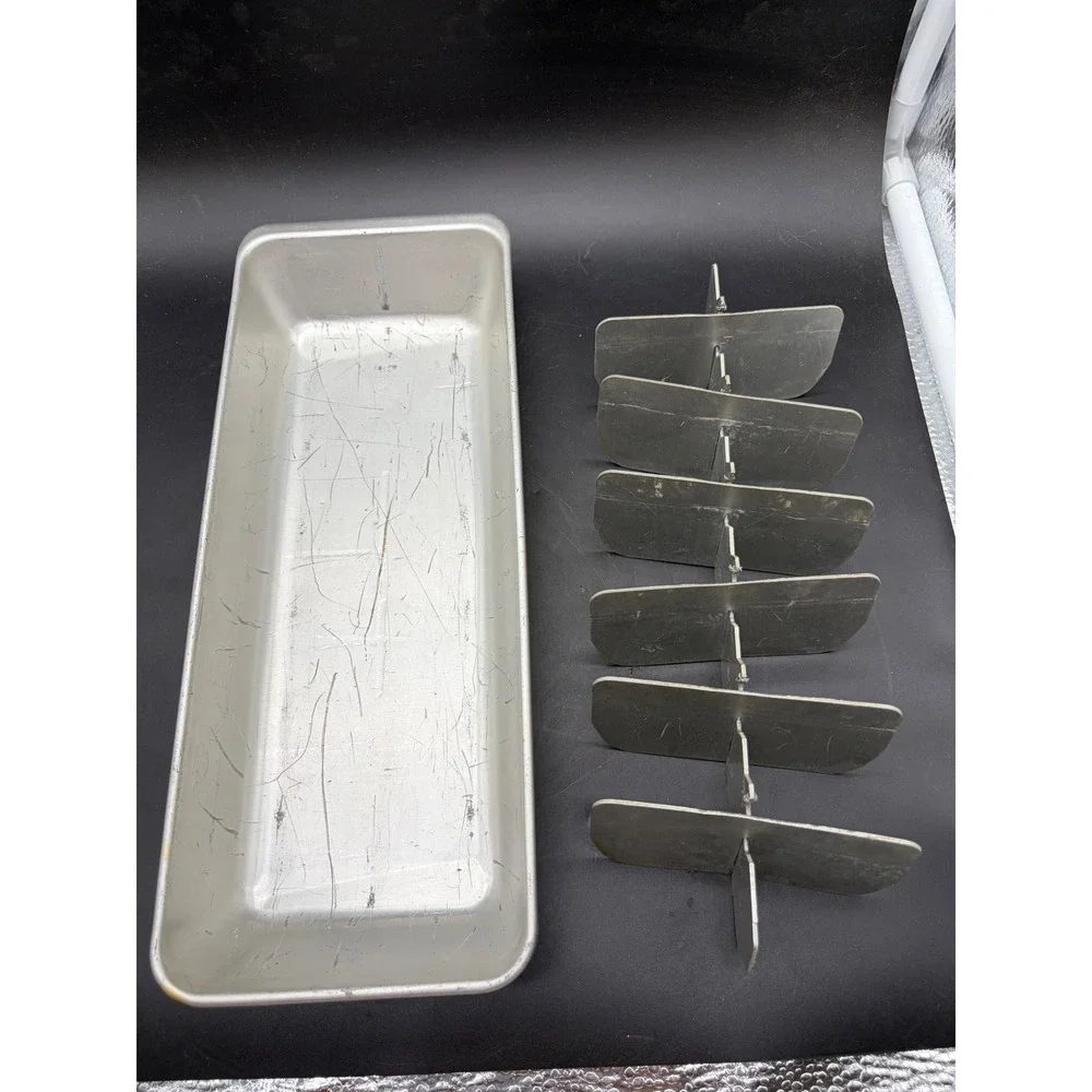 Vintage Aluminum Ice Cube Tray with Removable Metal Divider Insert Silver Tone